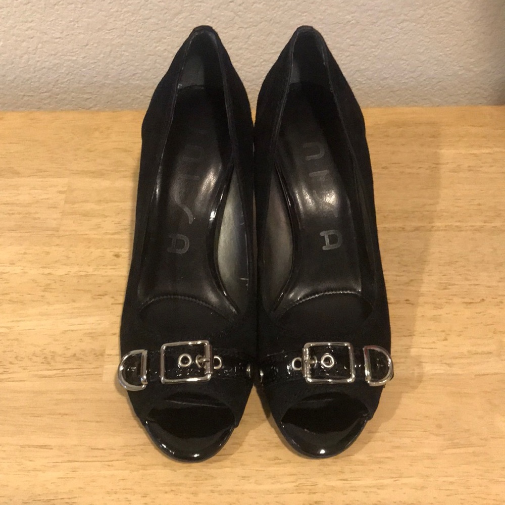 Unisa Black Suede Heels